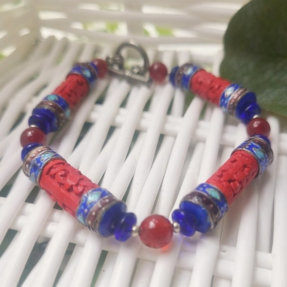 Vintage Carved Floral Wooden Beaded Bracelet
